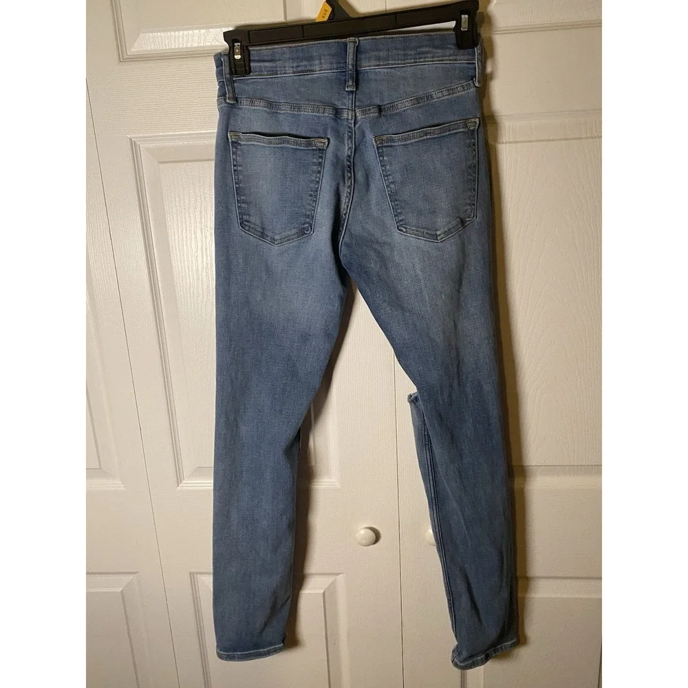 Old Navy Slim Denim Jeans Distressed Light Blue Medium Wash 5-Pocket Men's